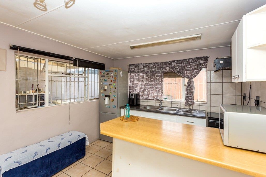 4 Bedroom Property for Sale in Brooklyn Western Cape